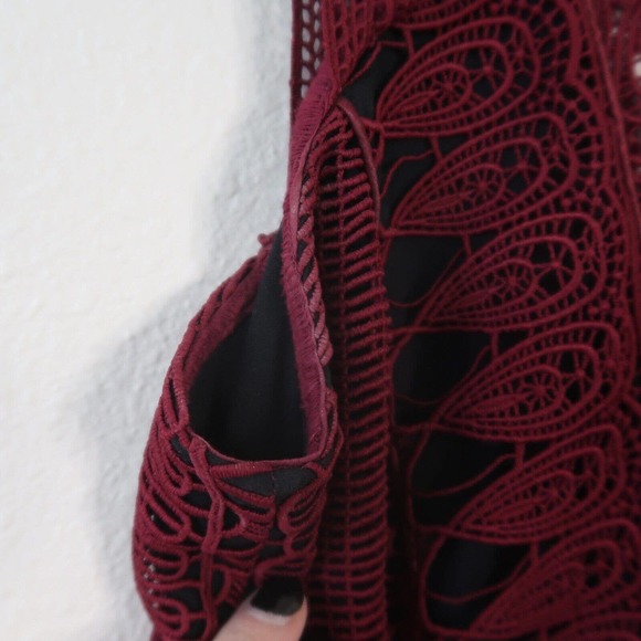 Self Portrait Teardrop Guipure Lace Mini Dress fits like a 6 - Picture 12 of 16